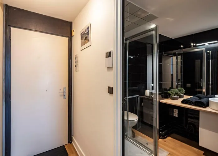 Hypercentre 200m Cathedrale/train Station + Private Parking*