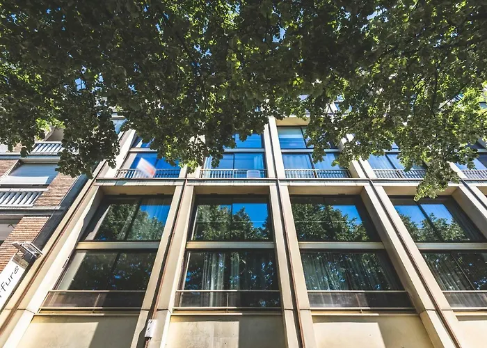 Hypercentre 200m Cathedrale/train Station + Private Parking* * Reims